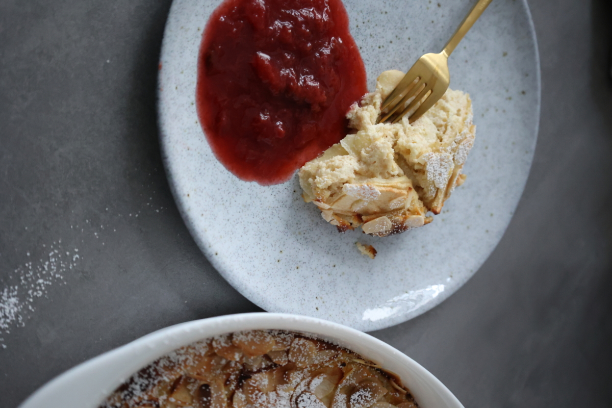 Apfel-Topfen-Grieß-Auflauf mit Mandelsplitter | Rezept – Ja! Natürlich